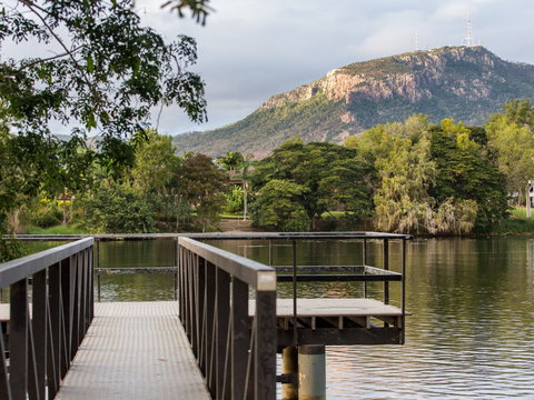 Lake Ross - Accommodation Mount Tamborine 0