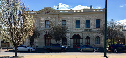 Naracoorte Town Hall - Accommodation Mount Tamborine 0
