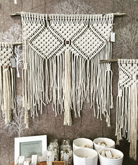 Under The Oak Handmade Gallery And Gifts - Accommodation Mount Tamborine 2