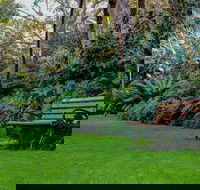 EG Waterhouse National Camellia Gardens - Accommodation Mount Tamborine