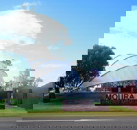 Moura - Accommodation Mount Tamborine