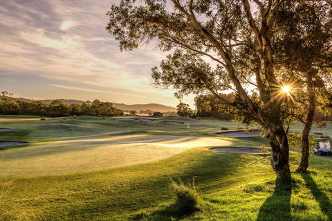 Mount Compass Golf Course - Accommodation Mount Tamborine 0