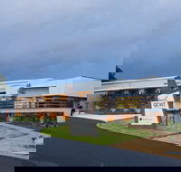 Varias Restaurant and Function Centre at the Queensland College of Wine Tourism - Accommodation Mount Tamborine