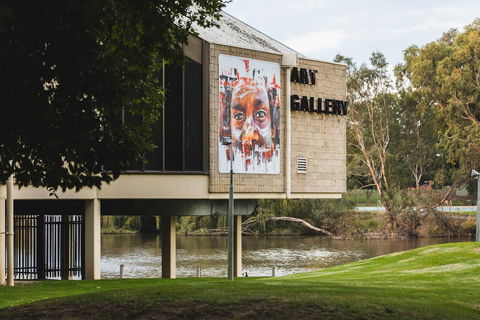 Wall To Wall Art Experience - Accommodation Mount Tamborine 0