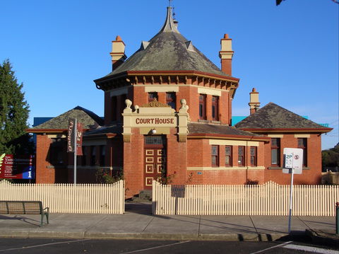 Yarram Courthouse Gallery - Accommodation Mount Tamborine 0