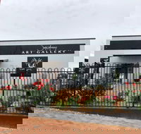 John Murray Art Gallery - Accommodation Mount Tamborine