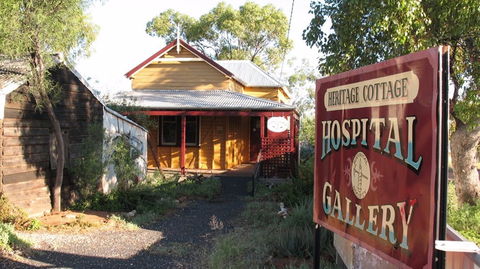 Lightning Ridge Heritage Cottage - Accommodation Mount Tamborine 0