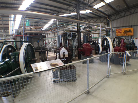 Melbourne Steam Traction Engine Club - Accommodation Mount Tamborine 1