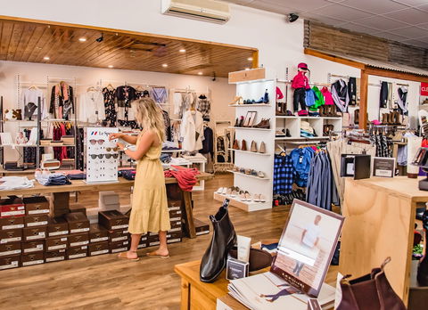 The Country Outfitters - Accommodation Mount Tamborine 1