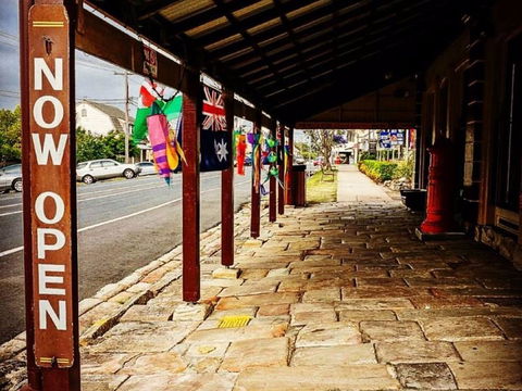 Campbell's Store Craft Centre - Accommodation Mount Tamborine 0