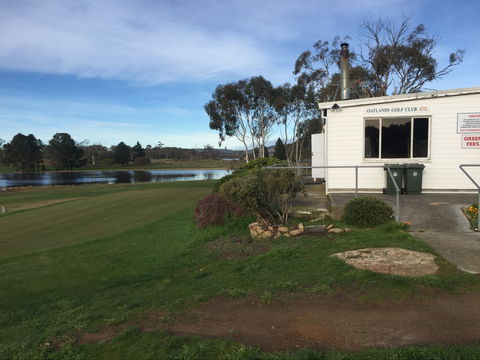 Oatlands Golf Course - Accommodation Mount Tamborine 0