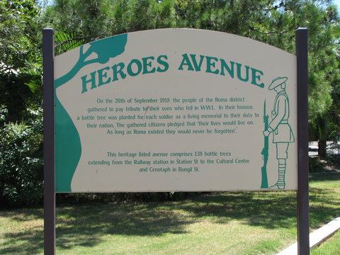War Memorial And Heroes Avenue, Roma - Accommodation Mount Tamborine 2