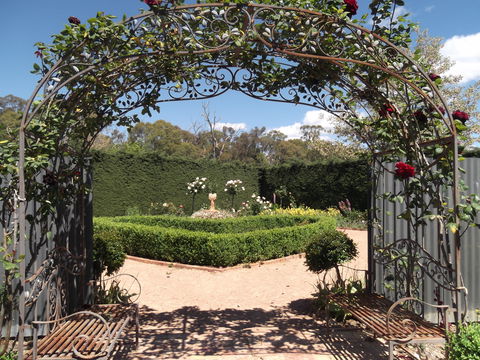 High Country Maze - Accommodation Mount Tamborine 2