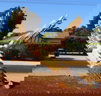 Loxton Tree sculptures - Accommodation Mount Tamborine