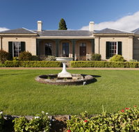 Runnymede - National Trust House  Gardens - Accommodation Mount Tamborine