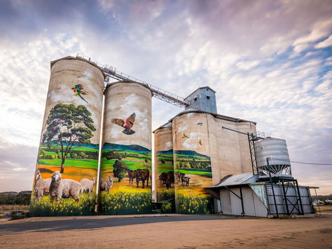 Grenfell Commodities Silos - Accommodation Mount Tamborine 0