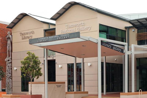 Tamworth Regional Gallery - Accommodation Mount Tamborine 0