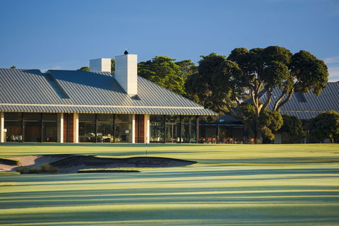 The Metropolitan Golf Club - Accommodation Mount Tamborine 1