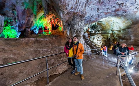 Jenolan Caves: Chifley Cave Tour - Accommodation Mount Tamborine 5