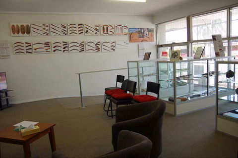 Dharriwaa Elders Group Exhibition Centre - Accommodation Mount Tamborine 2
