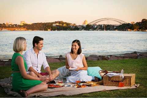 Sydney Harbour Picnic Experience - Accommodation Mount Tamborine 7