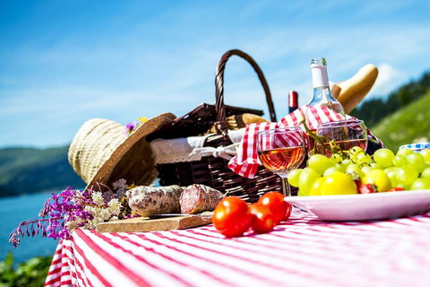 Sydney Harbour Picnic Experience - Accommodation Mount Tamborine 3