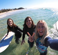 Private Surf Lesson in Caves Beach - Accommodation Mount Tamborine
