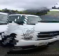 IMAX Private Transfer 7 Guests Cairns Airport to Hotels in Cairns City - Accommodation Mount Tamborine