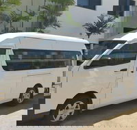 Airport Transfer to or from Cairns hotels for up to 13 people 7am-10pm - Accommodation Mount Tamborine