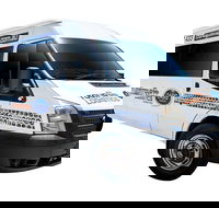 Premium Van Private Transfer Cairns Airport - Cairns City. - Accommodation Mount Tamborine