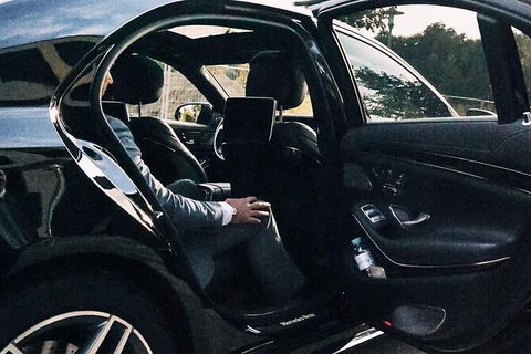 Arrival Private Transfers From Gold Coast Airport OOL To Gold Coast City - Accommodation Mount Tamborine 2