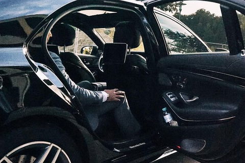 Departure Private Transfers: Adelaide To Adelaide Airport ADL In Business Car - Accommodation Mount Tamborine 4