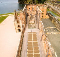 Full Day Tour Hobart Port Arthur McHenry Gins Bangor Vineyard Wines  Oysters - Accommodation Mount Tamborine