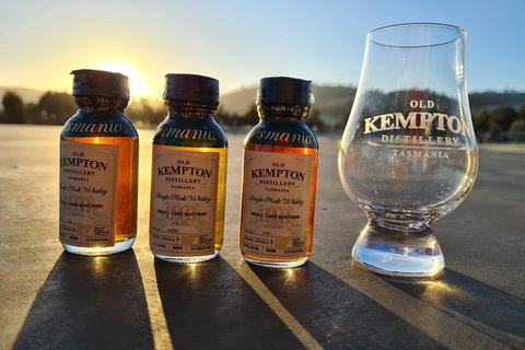 Distillery Tour And Guided Tasting - Accommodation Mount Tamborine 5