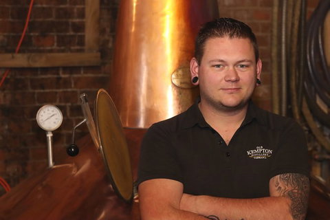 Distillery Tour And Guided Tasting - Accommodation Mount Tamborine 4