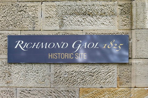 Cruise Ship Special From Hobart: Richmond And Bonorong Wildlife Park Shuttle - Accommodation Mount Tamborine 6