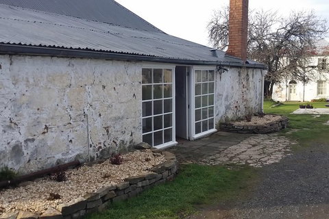 Hobart Afternoon Wine Tour Saturday: Local Wines + Cheese & Guide - Accommodation Mount Tamborine 7