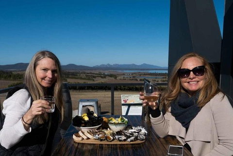 Highlights Of Hobart: Gourmet Food Tour - Accommodation Mount Tamborine 3