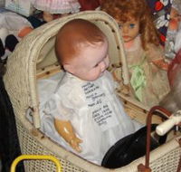 Little Darlings Doll Museum and Coffee Shop - Accommodation Mount Tamborine