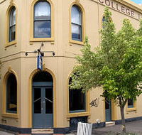 The College Lawn Hotel - Accommodation Mount Tamborine
