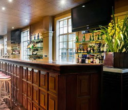 Grand Hotel - Accommodation Mount Tamborine 0