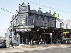 The Monkey Bar - Accommodation Mount Tamborine 0