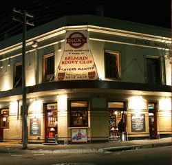 Dicks Hotel - Accommodation Mount Tamborine 2