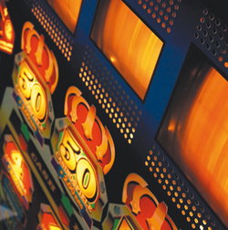 Diamonds Bar And Gaming - Accommodation Mount Tamborine 3