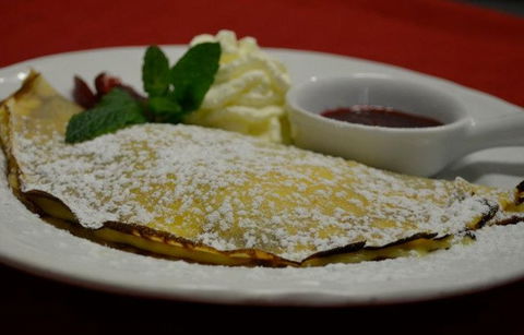 Des Alpes Swiss Restaurant - Accommodation Mount Tamborine 2