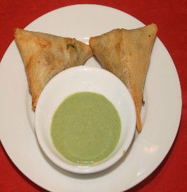 Shanti Indo-Lankan Restaurant - Accommodation Mount Tamborine 1