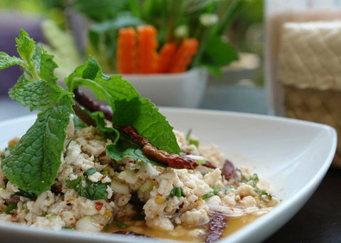 Gold Leaf Thai - Accommodation Mount Tamborine 1