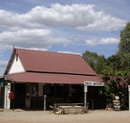 Daly Waters Historic Pub - Accommodation Mount Tamborine