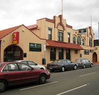 Cooley's Hotel - Accommodation Mount Tamborine