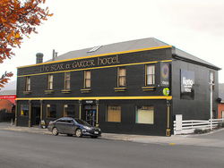 Star & Garter Hotel - Accommodation Mount Tamborine 0
